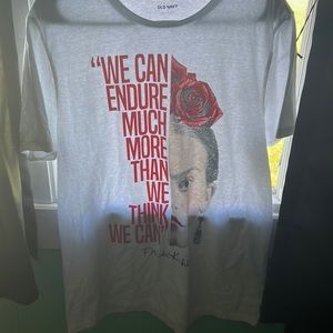 Beautiful Old Navy large shirt in great condition